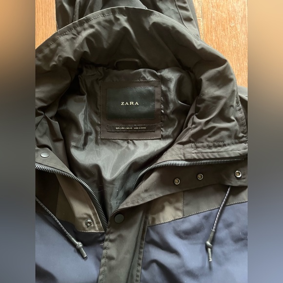 Zara rain jacket - Picture 2 of 6